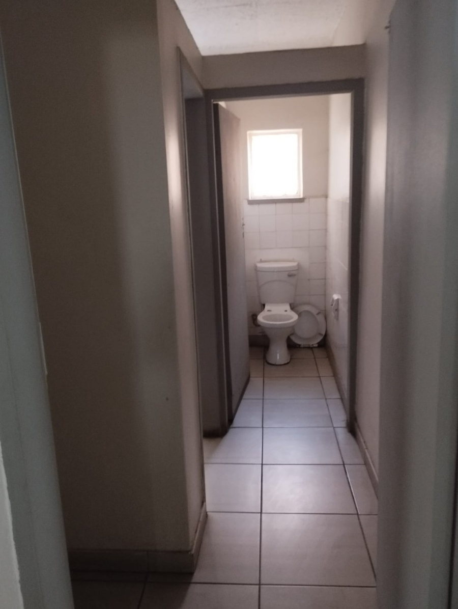 1 Bedroom Property for Sale in Navalsig Free State